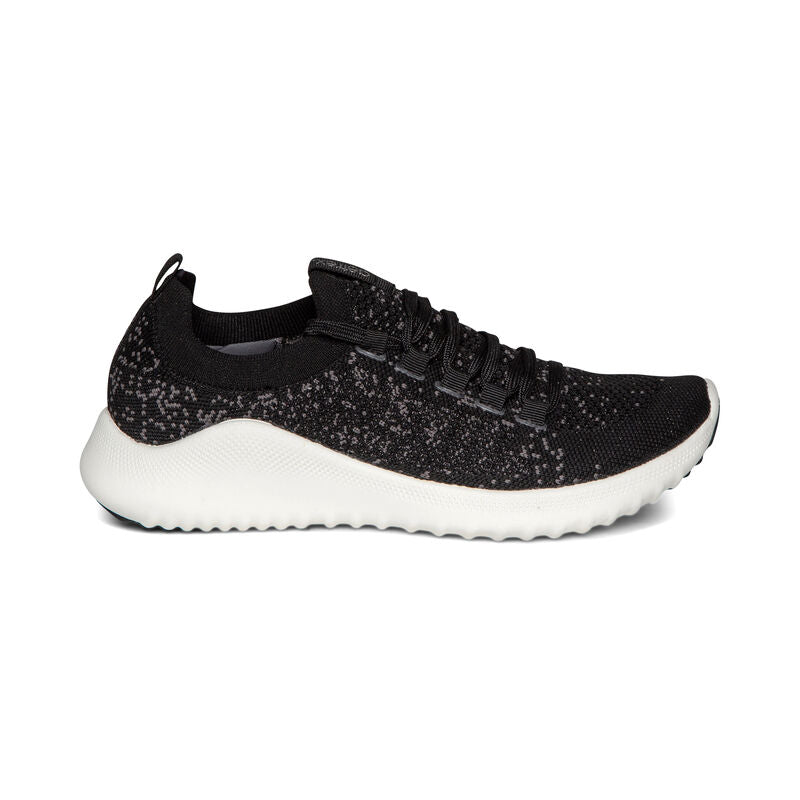 Carly Arch Support Sneakers Black White - Sole Therapy