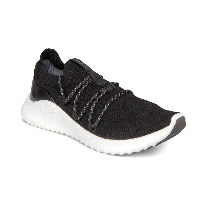 Dani Arch Support Sneakers Black - Sole Therapy