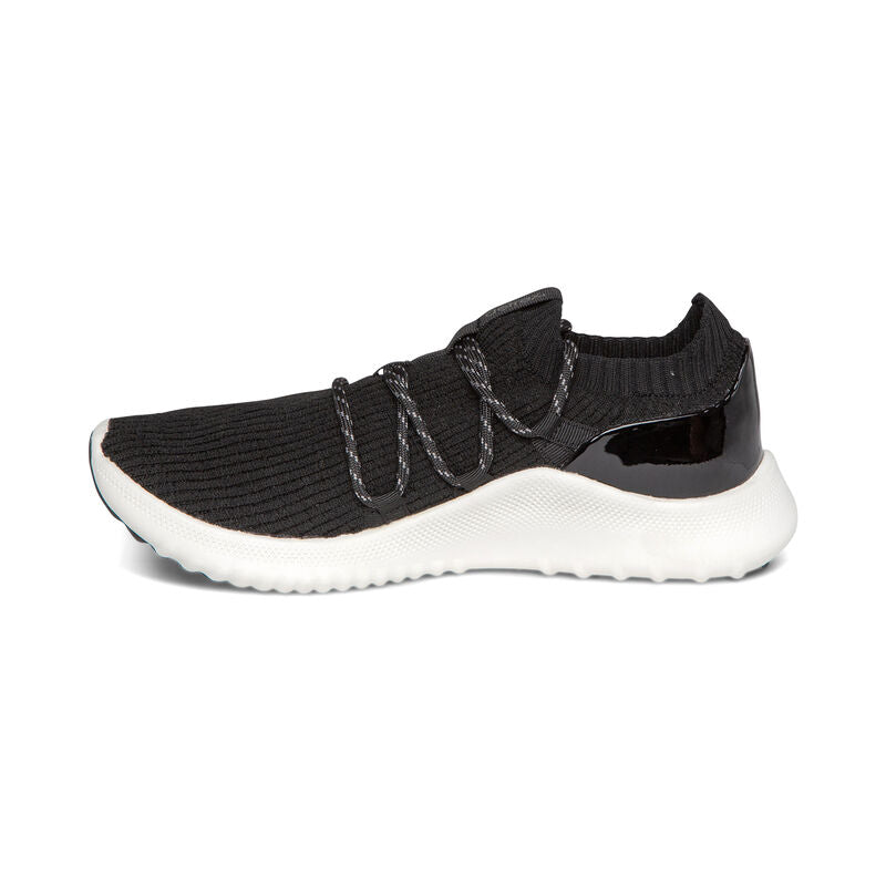 Dani Arch Support Sneakers Black - Sole Therapy