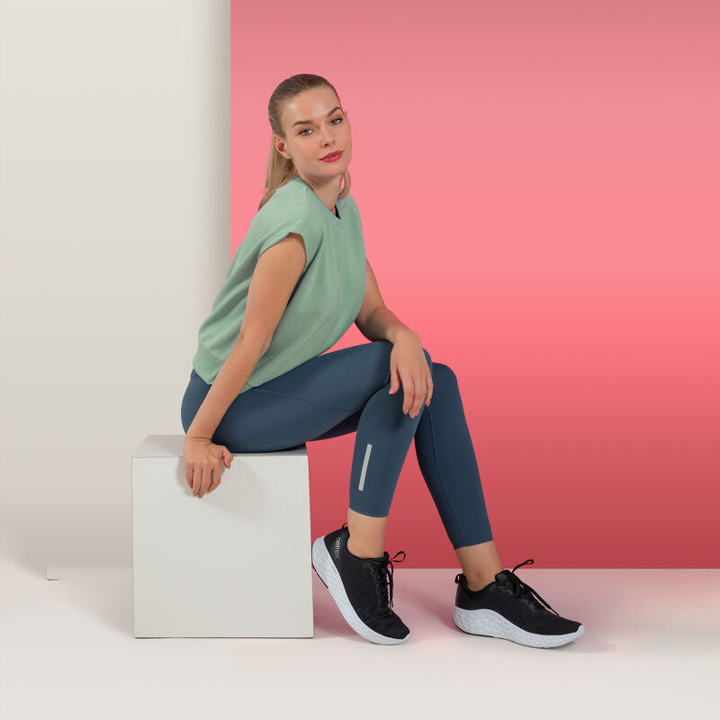 Danika Arch Support Sneakers Black - Sole Therapy