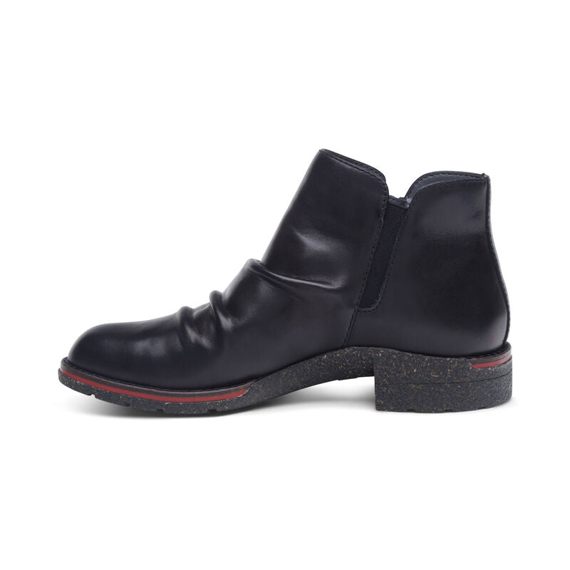 Mila Women Low Boots Black - Sole Therapy
