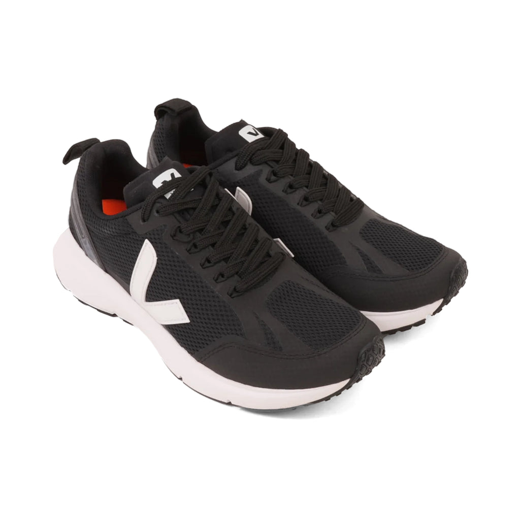 VEJA WOMENS SNEAKERS-CL0102511 BLACK WHITE - Sole Therapy