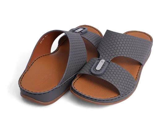 TIMELESS UNLINED HAMMERED CLASSIC ARABIC SANDALS GREY