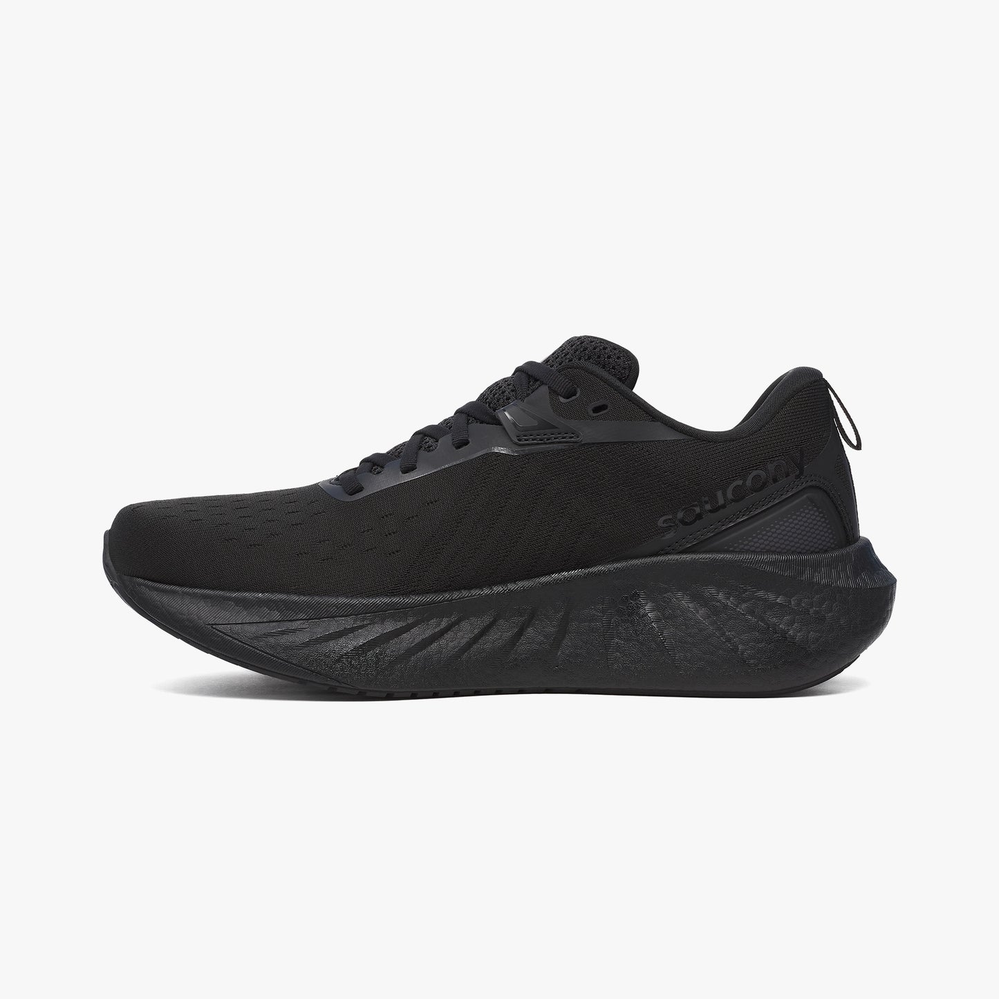 SAUCONY TRIUMPH 22 TRIPLE BLACK