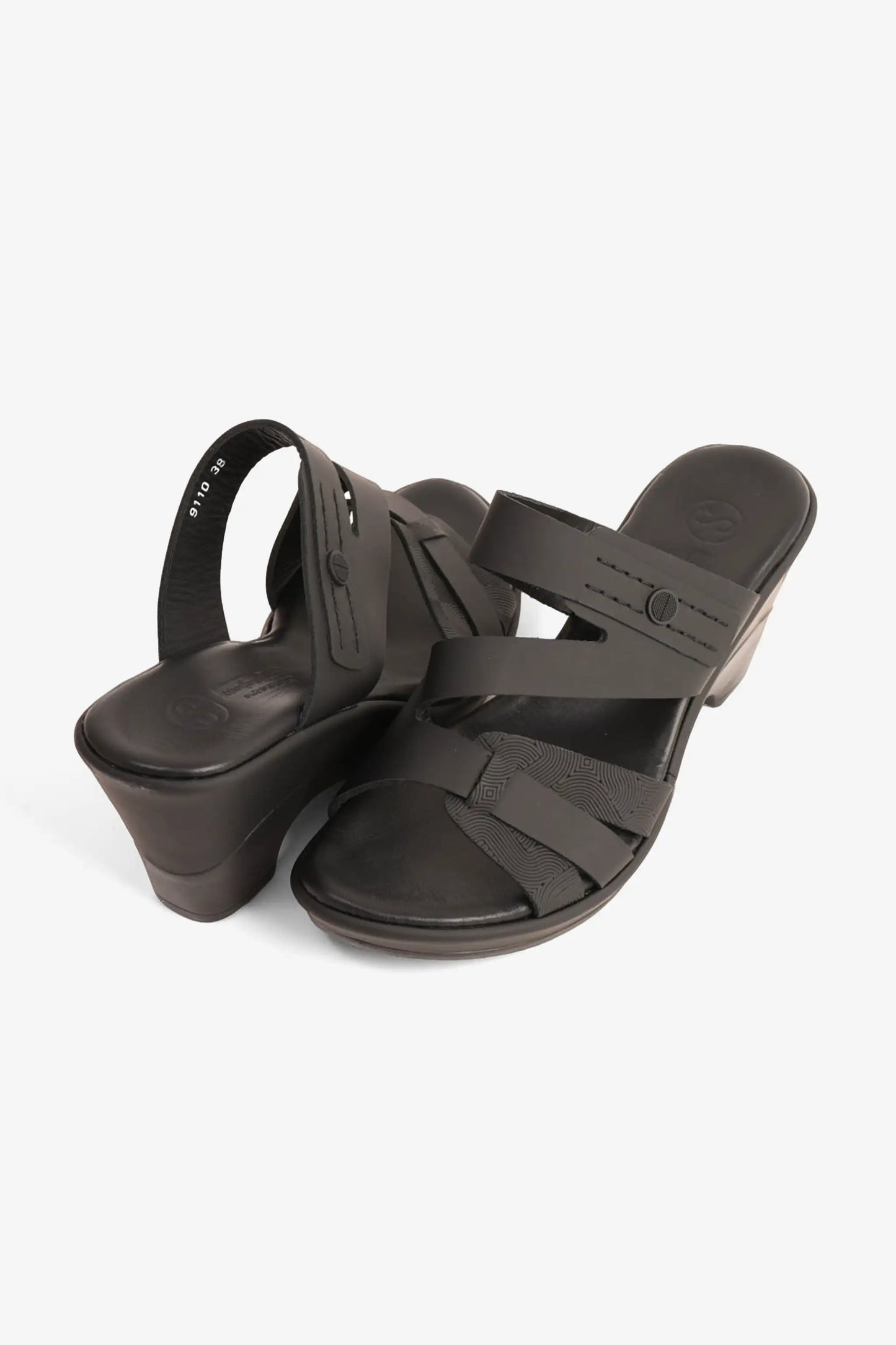 Comfort Plus Women's Leather Cut-Out Low Heel Sandals Black LSDCP9110