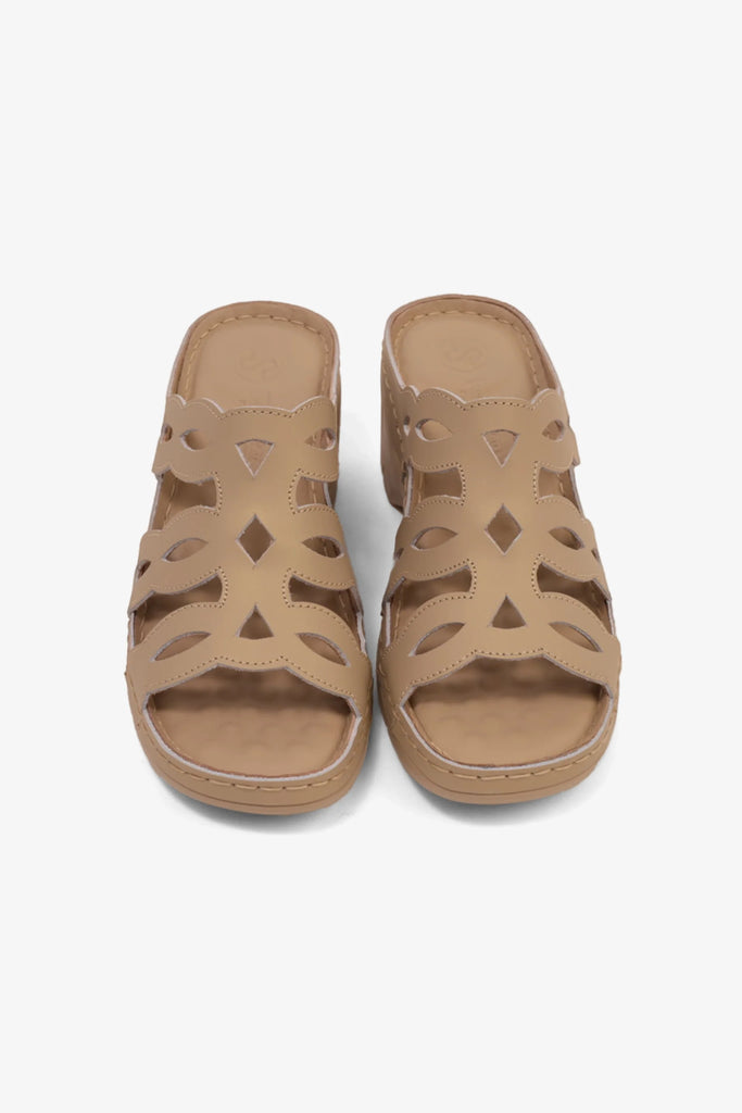 Comfort Plus Women's Cushioned Sandals Beige GG116