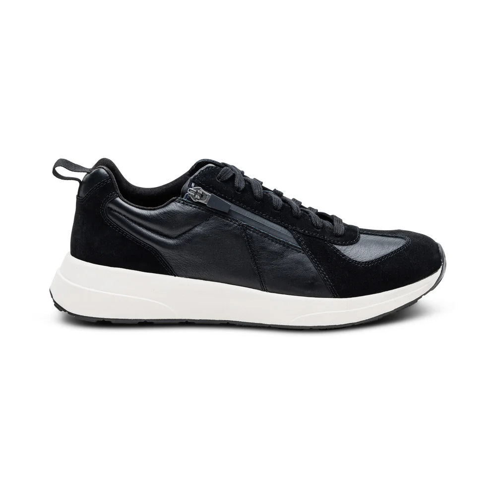 AETREX MENS MILES LACE UP SNEAKERS BLACK - Sole Therapy