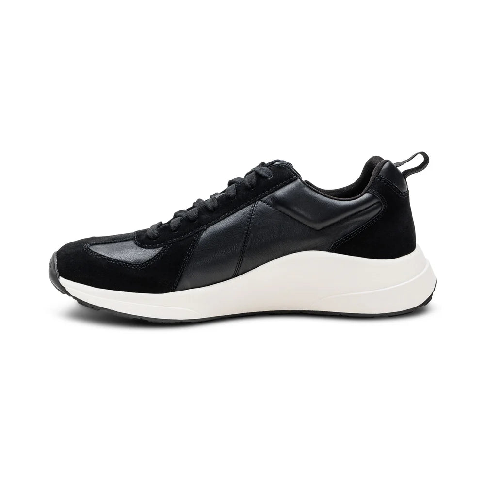 AETREX MENS MILES LACE UP SNEAKERS BLACK - Sole Therapy