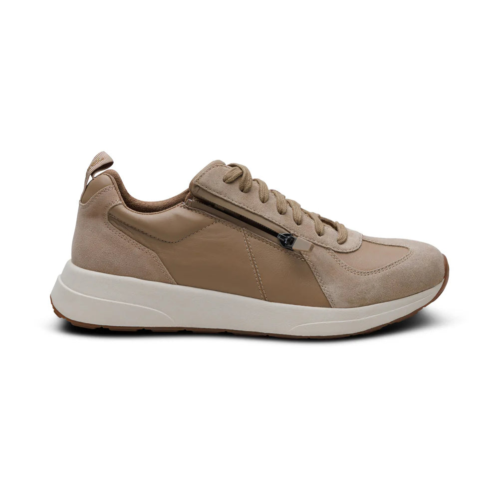 AETREX MENS MILES LACE UP SNEAKERS TAN - Sole Therapy