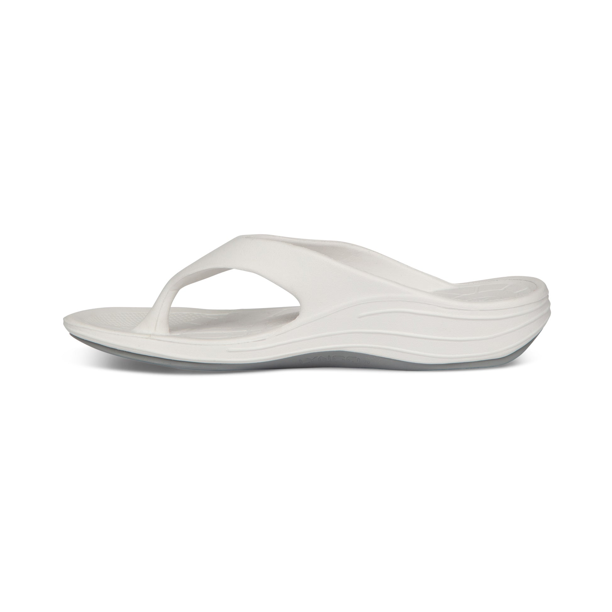 Aetrex Maui Flips Women - White - Sole Therapy