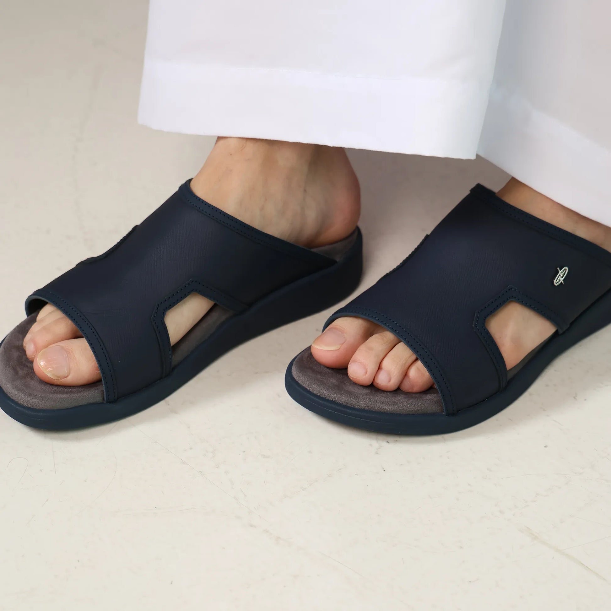 Aetrex Men's Suede Foot Bed Leather Sandals Navy - Sole Therapy