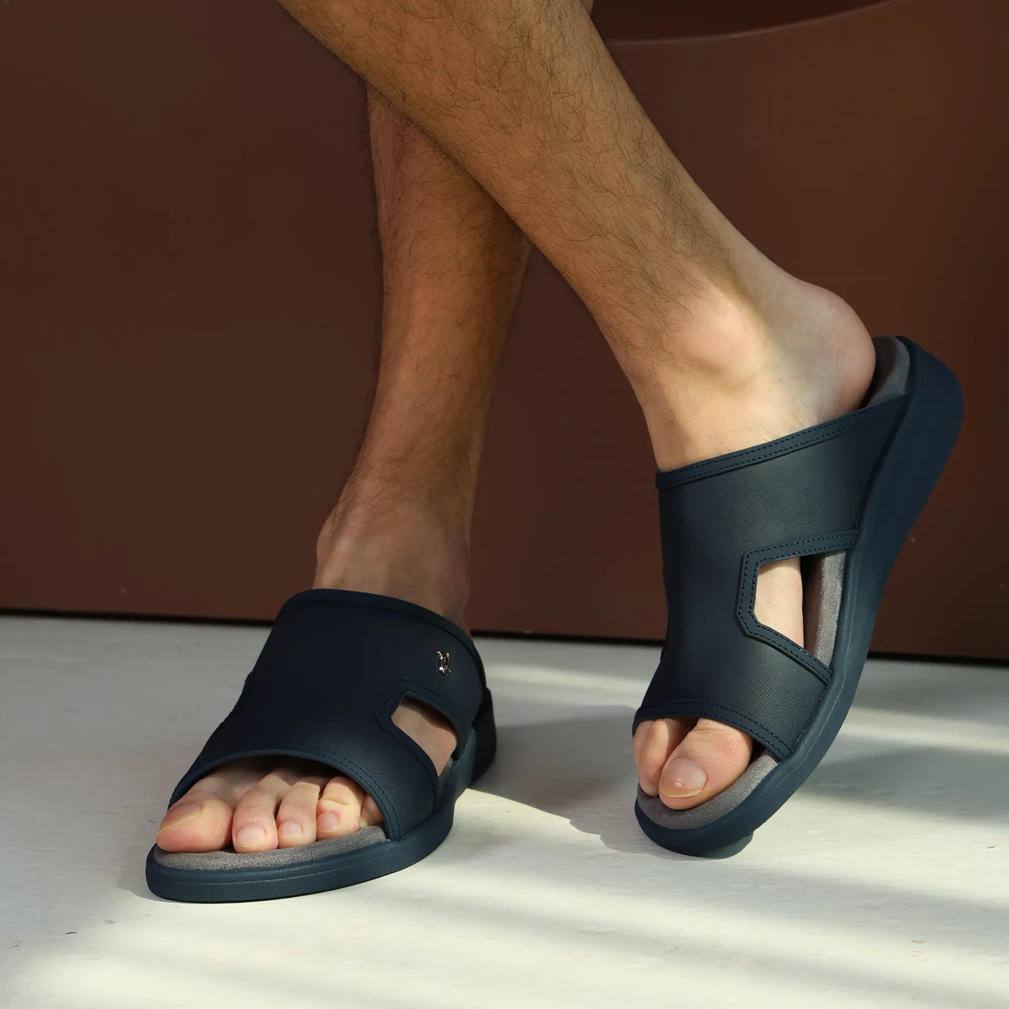 Aetrex Men's Suede Foot Bed Leather Sandals Navy - Sole Therapy