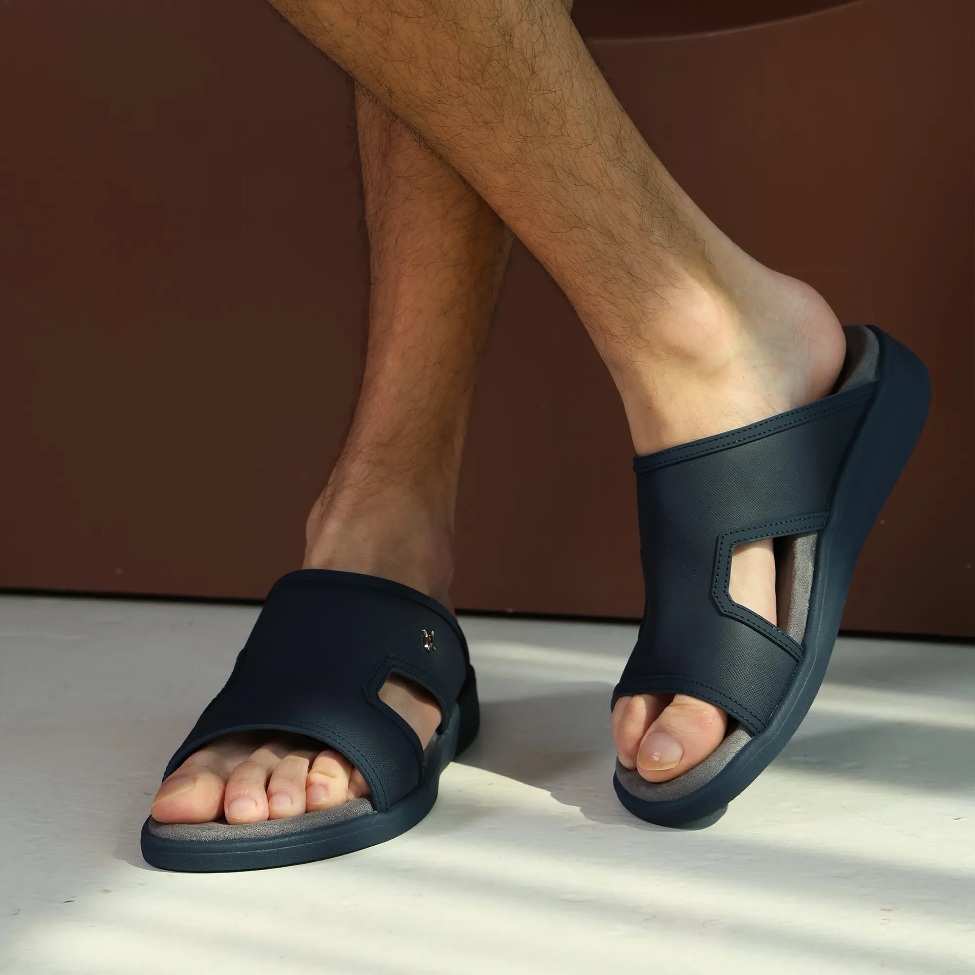 Aetrex Men's Suede Foot Bed Leather Sandals Navy - Sole Therapy