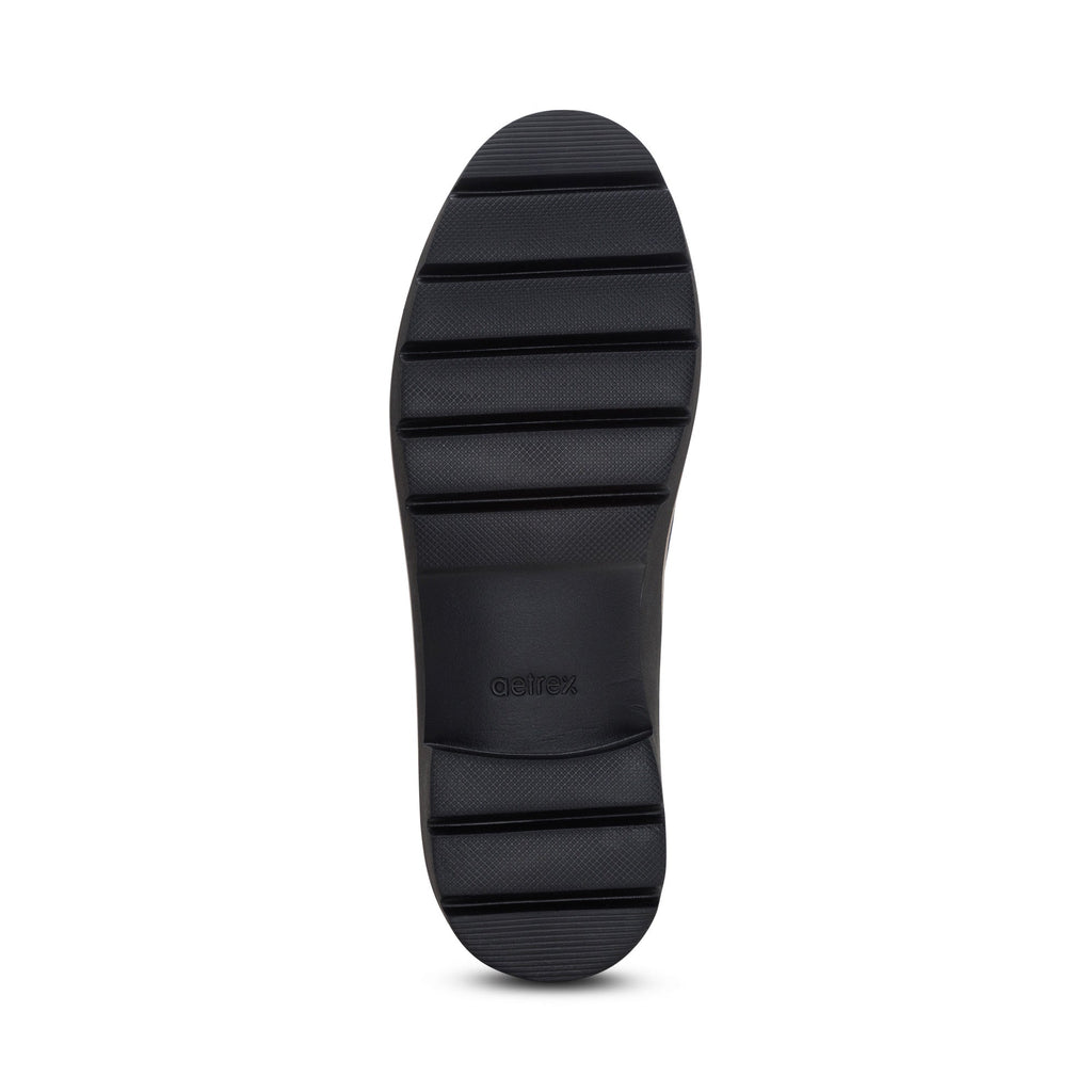 Chloe Women Slip On Loafers Navy - Aetrex Middle East