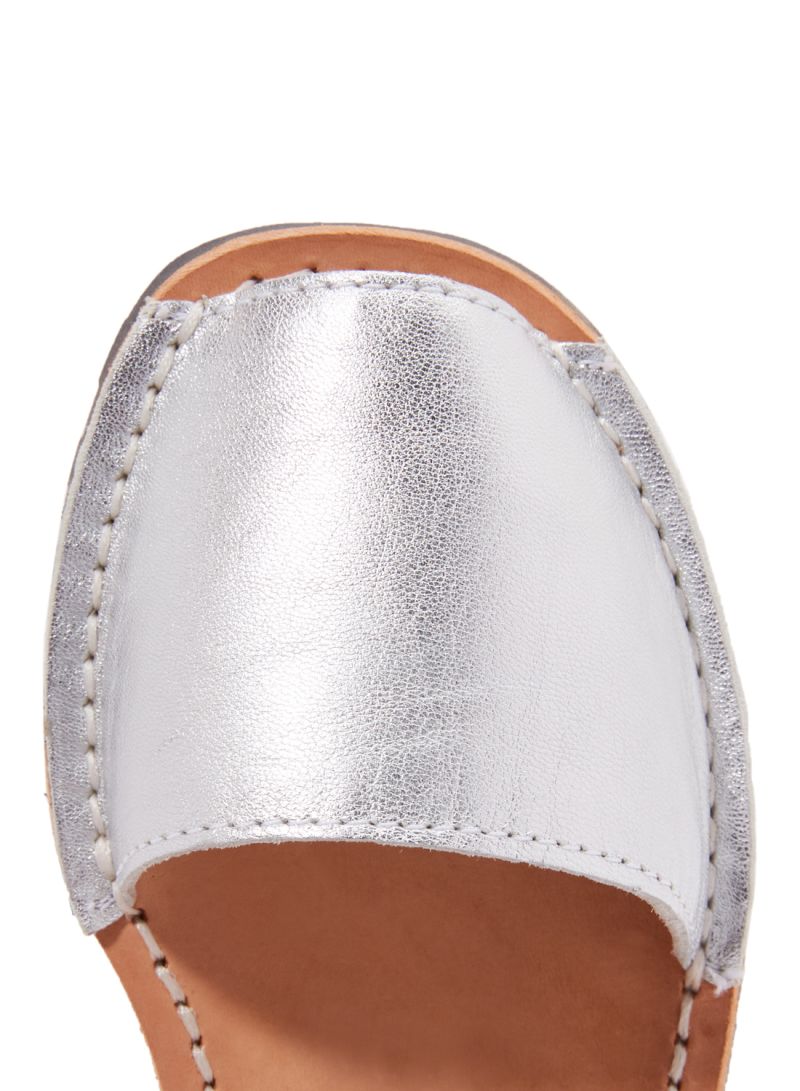 CASTELL IKER METALLIC KIDS SANDAL SILVER
