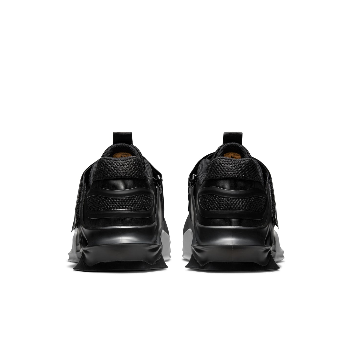 NIKE SAVALEOS