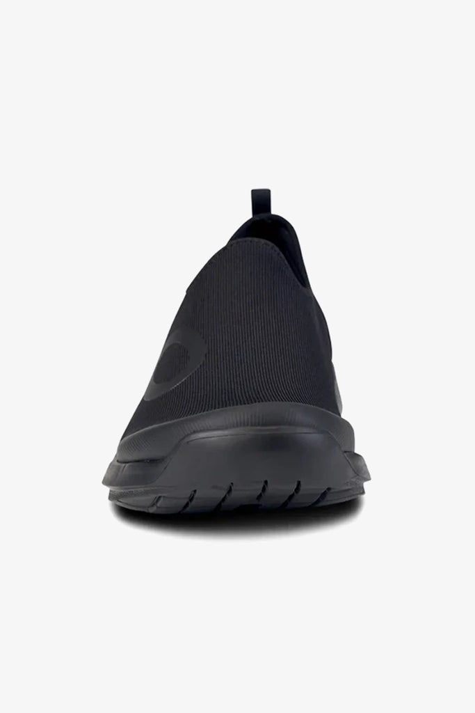 OOFOS MEN'S OOMG SPORT LOW SHOES - BLACK - Sole Therapy