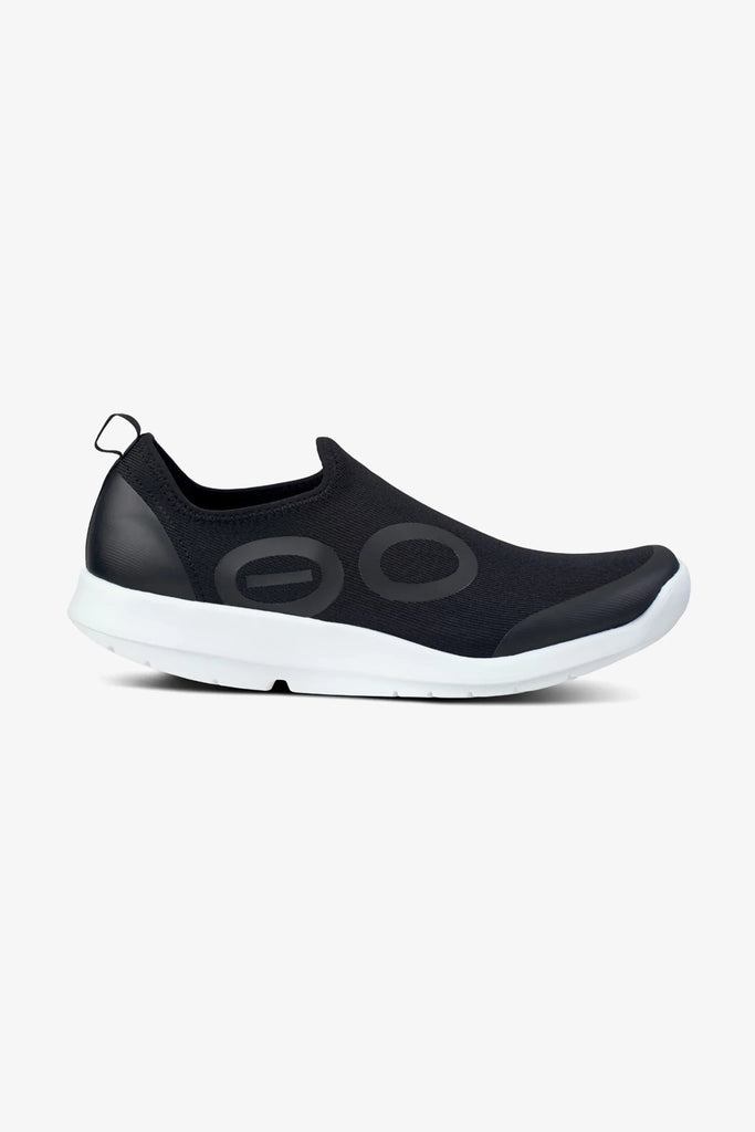 OOFOS MEN'S OOMG SPORT LOW SHOES - WHITE BLACK - Sole Therapy