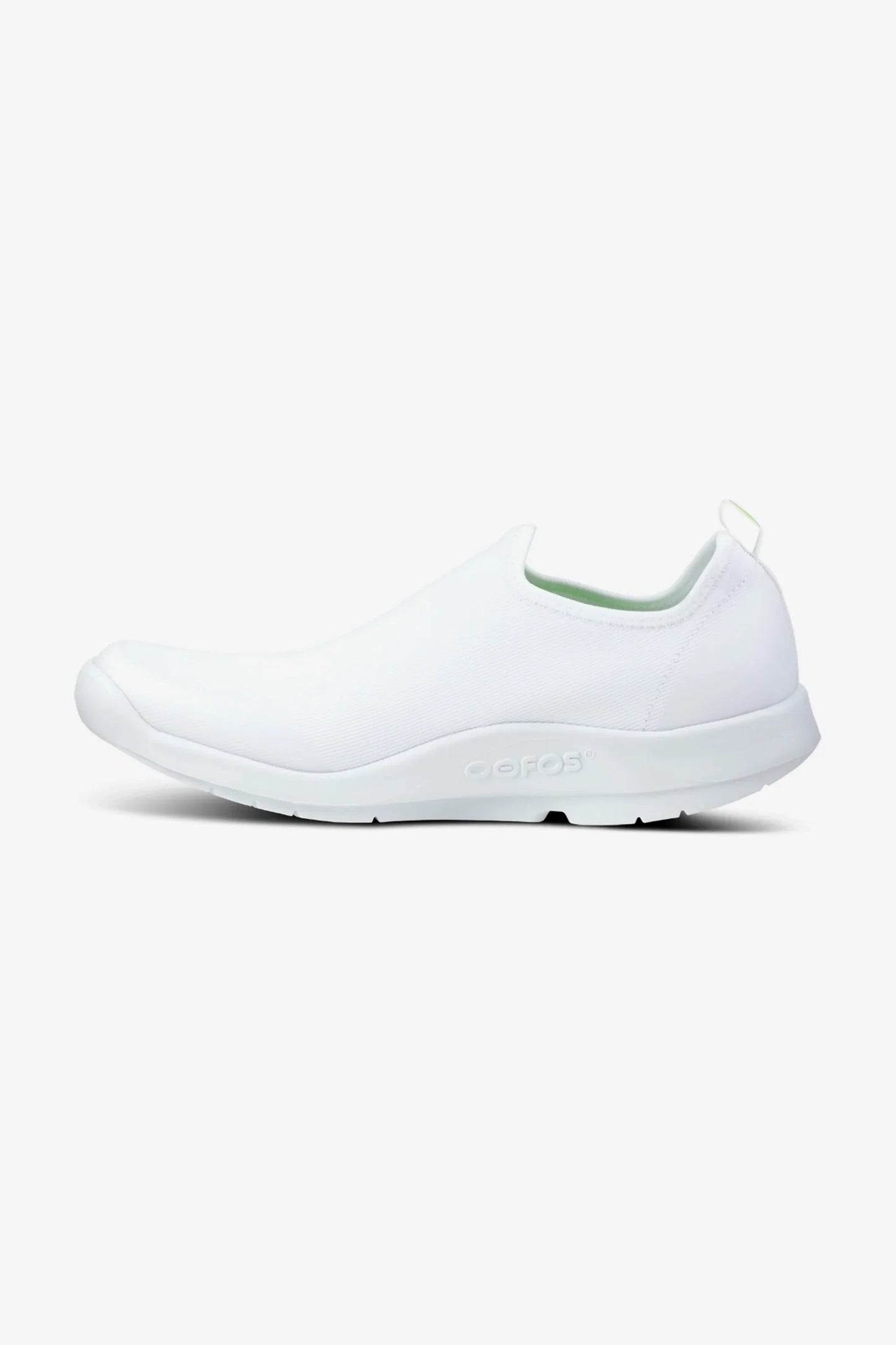 OOFOS MEN'S OOMG SPORT LOW SHOES - WHITE - Sole Therapy