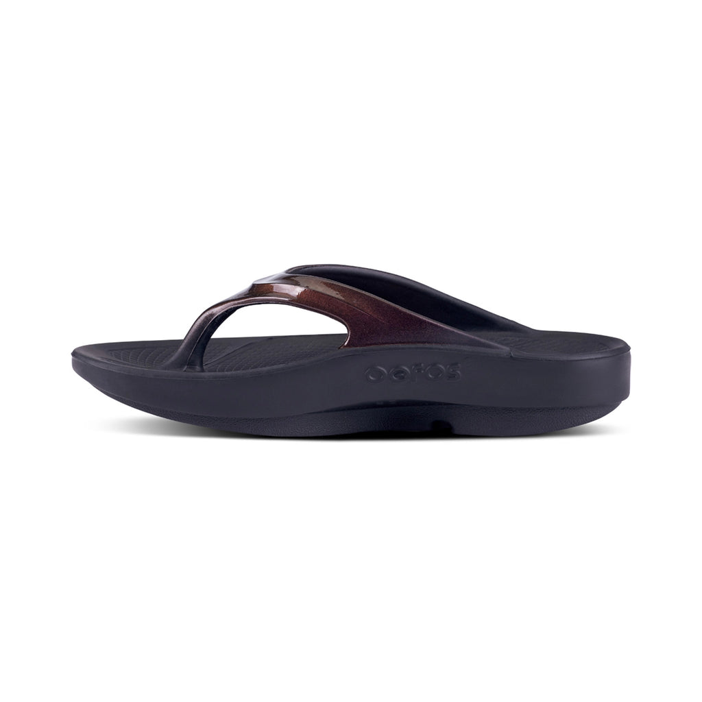 OOFOS UNISEX OOLALA THONG SPORTS SANDALS - CABERNET - Sole Therapy