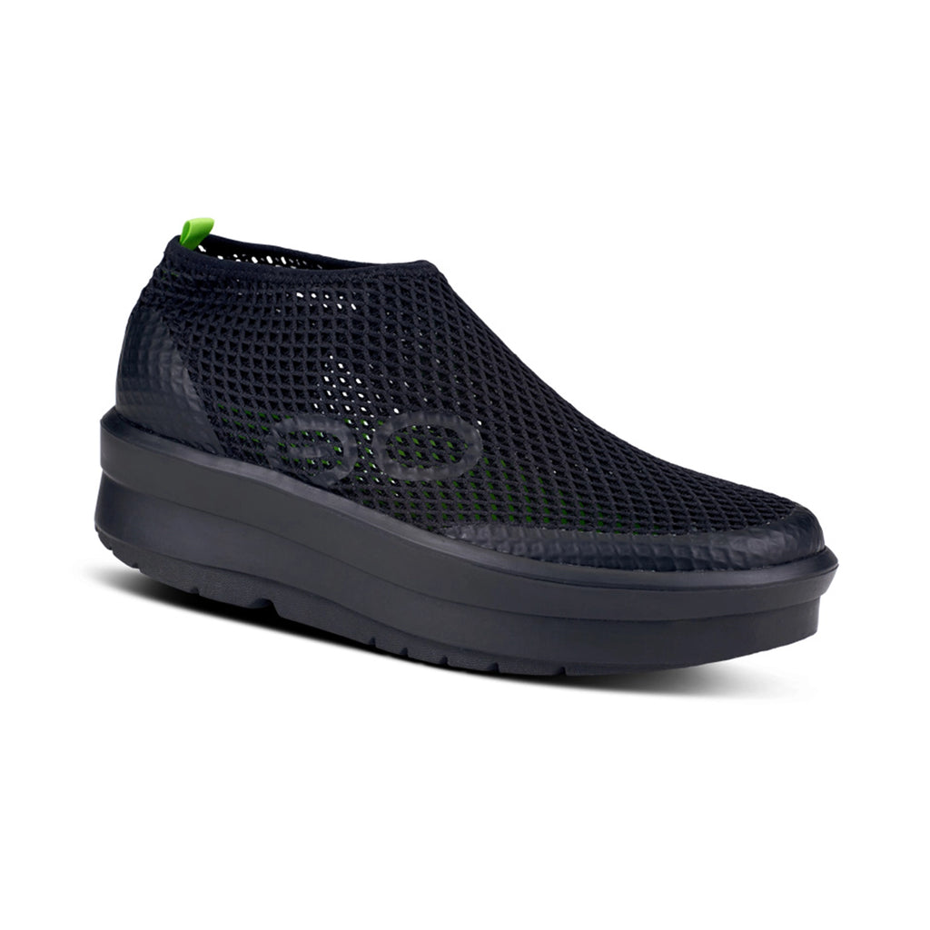 OOFOS WOMEN'S  OOMEGA CHUKKA - BLACK - Sole Therapy