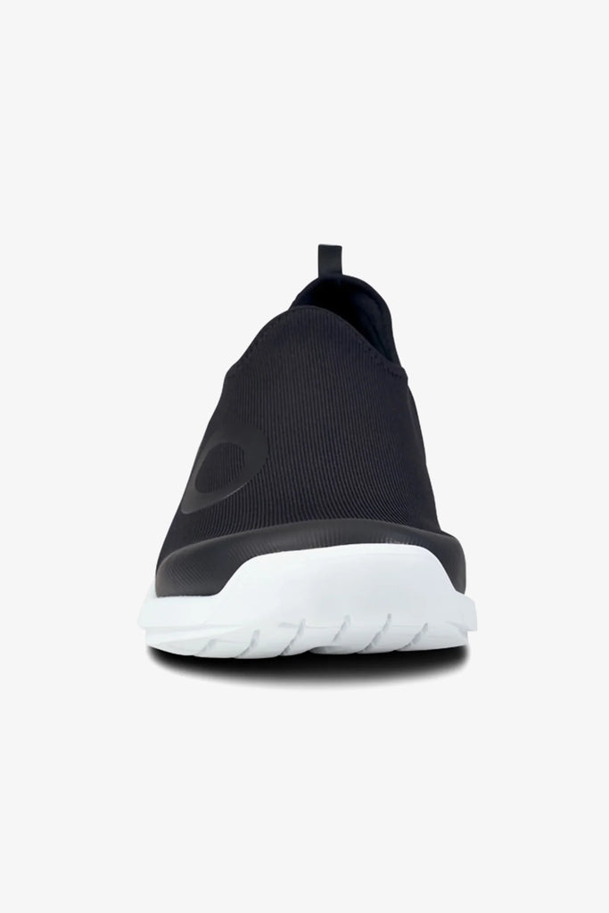 OOFOS MEN'S OOMG SPORT LOW SHOES - WHITE BLACK - Seventy7