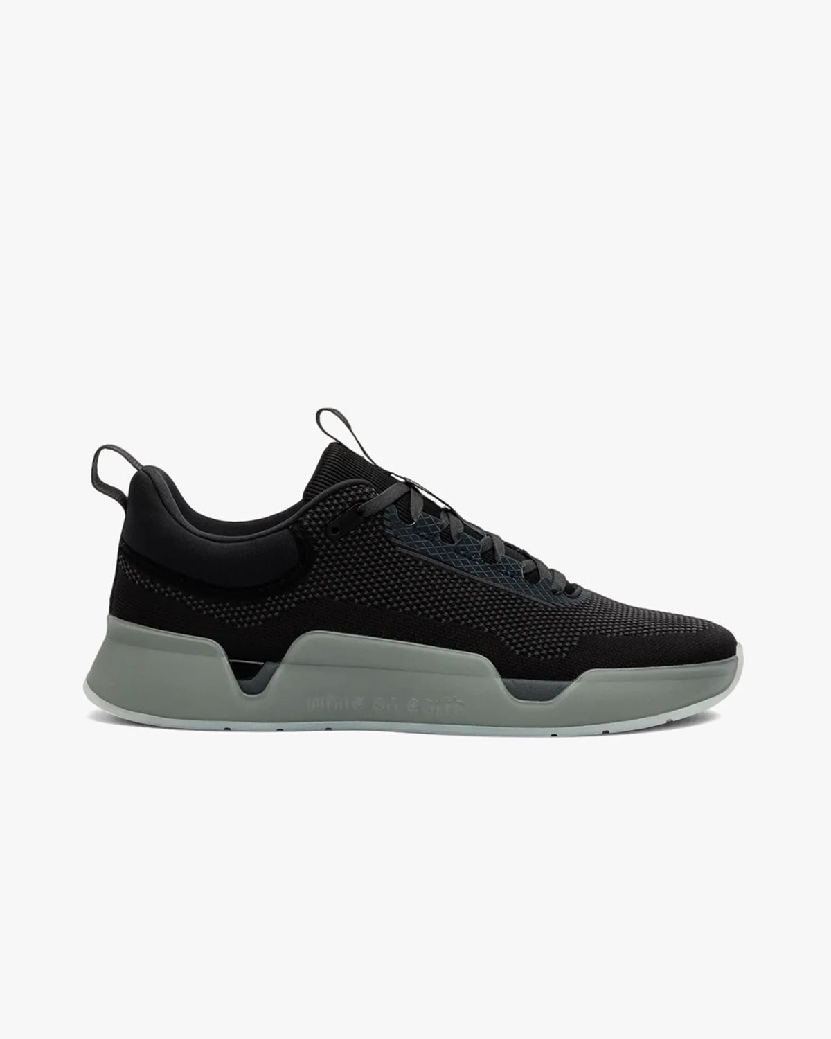 WOE MOVE TRAINER BLACK/MOON - Sole Therapy