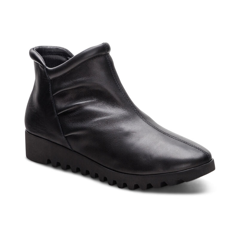 Zoey Slip-On Women Boots Black Leather - Sole Therapy